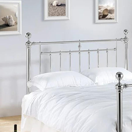 Should I Buy a Divan Bed Base or a Slatted Bed?
