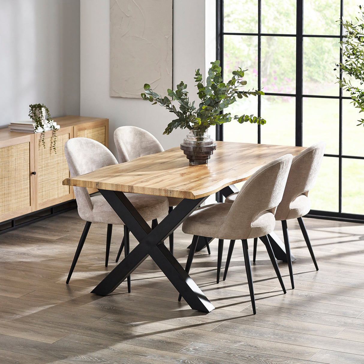 Julian Bowen Dining Tables Harvey Dining Table