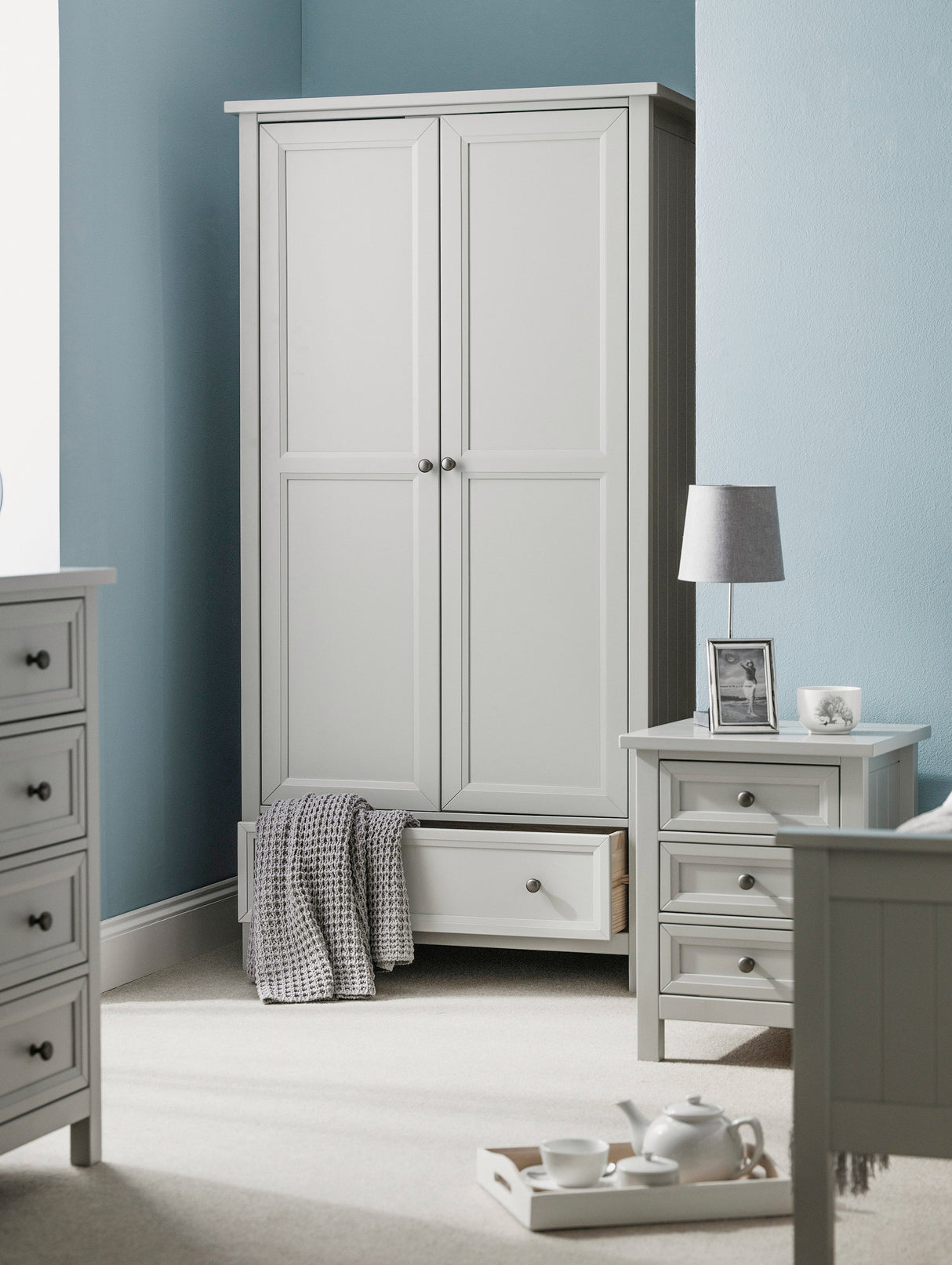Julian Bowen Wardrobes Maine 2 Door Combination Wardrobe - Dove Grey