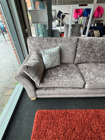 Savoy 3.2m x 2m Corner Sofa
